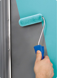 Marine roller applies a smooth bubble free finish
